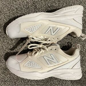NWT New Balance 623 Women’s white sneakers 7.5